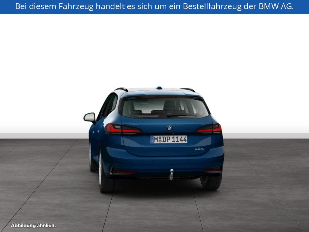 Fahrzeugabbildung BMW 220i Active Tourer