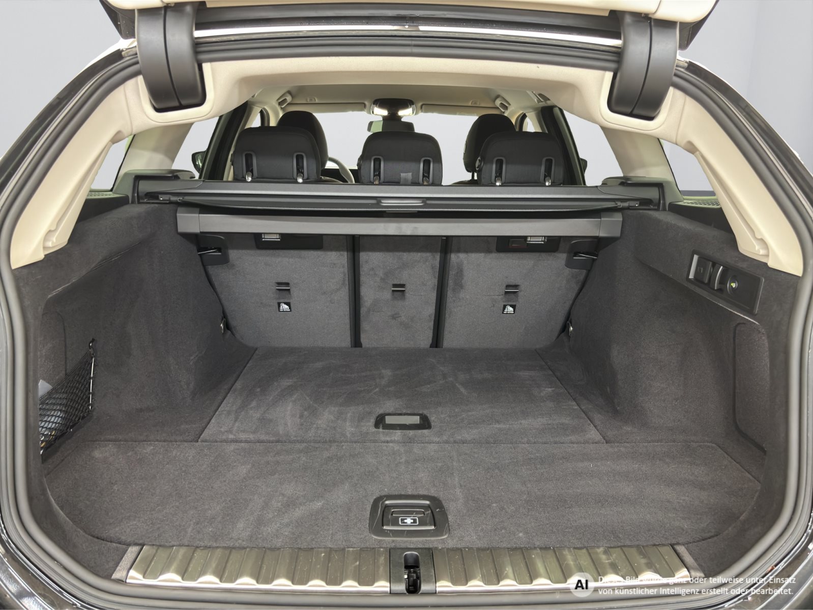 Fahrzeugabbildung BMW 320i Touring [LC+, HiFi, RFK, Anhängerkupplung]