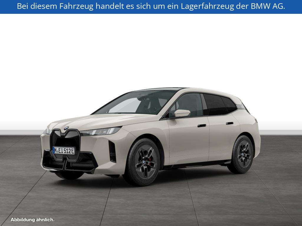 BMW iX xDrive60