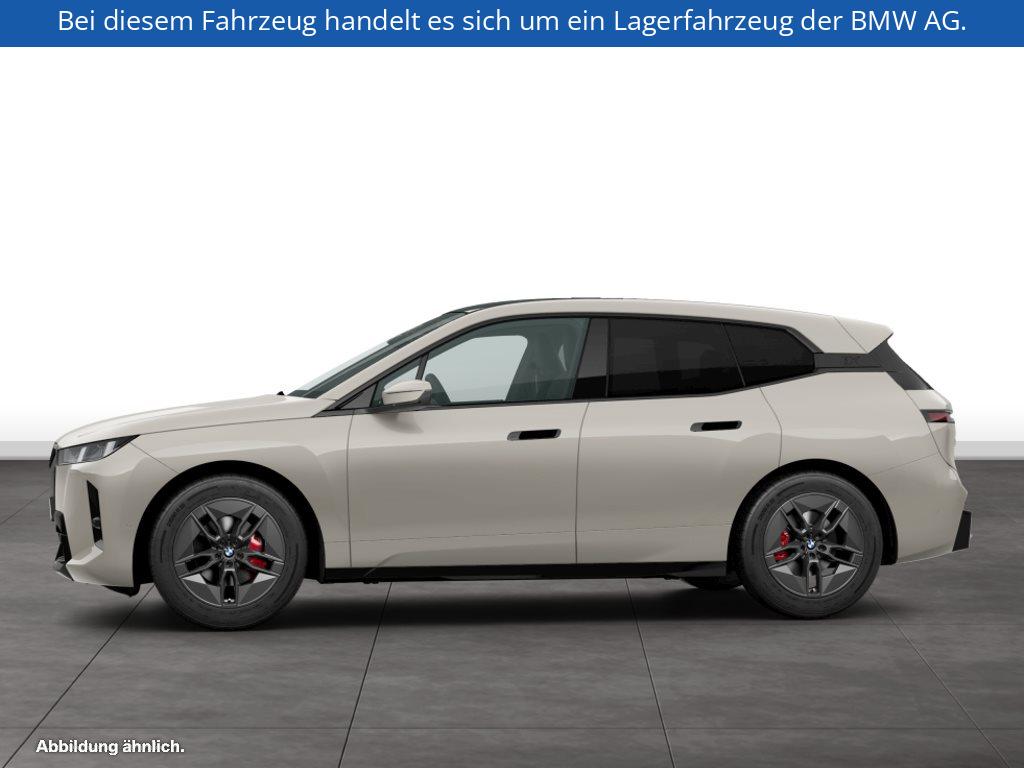 Fahrzeugabbildung BMW iX xDrive60