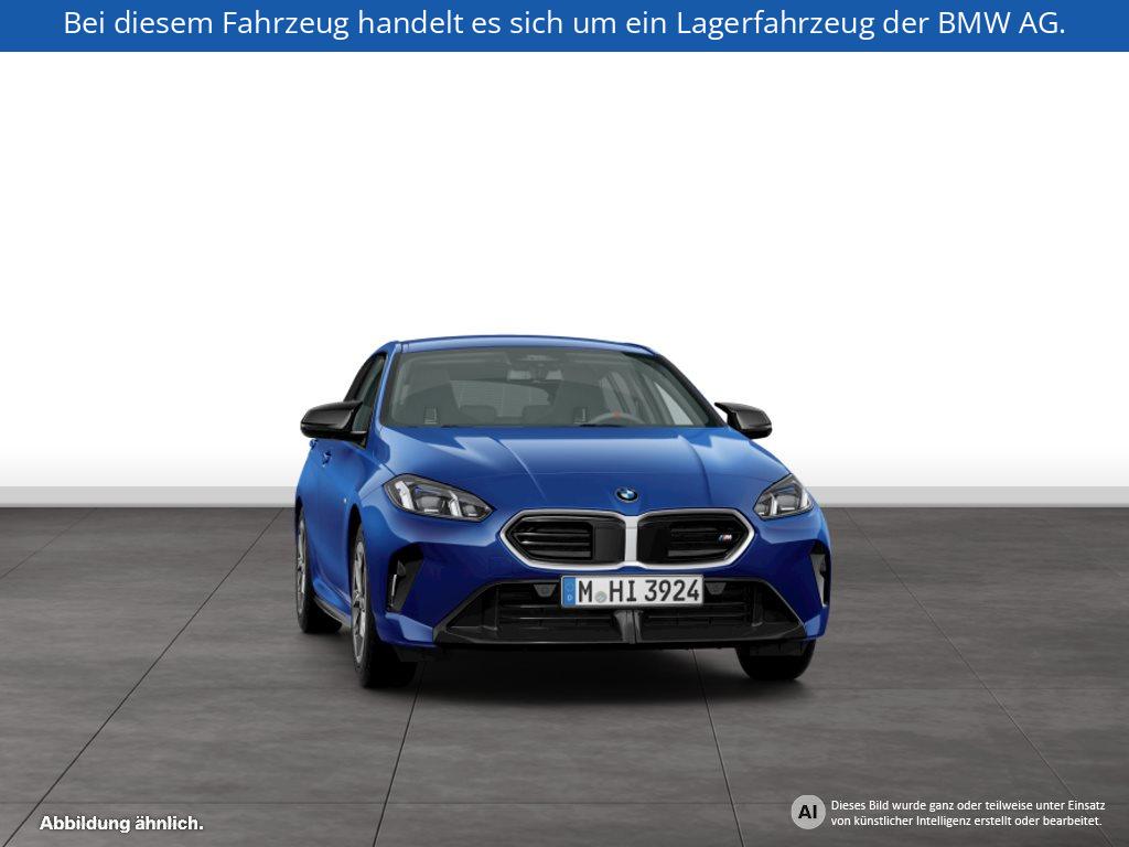 Fahrzeugabbildung BMW M135 xDrive