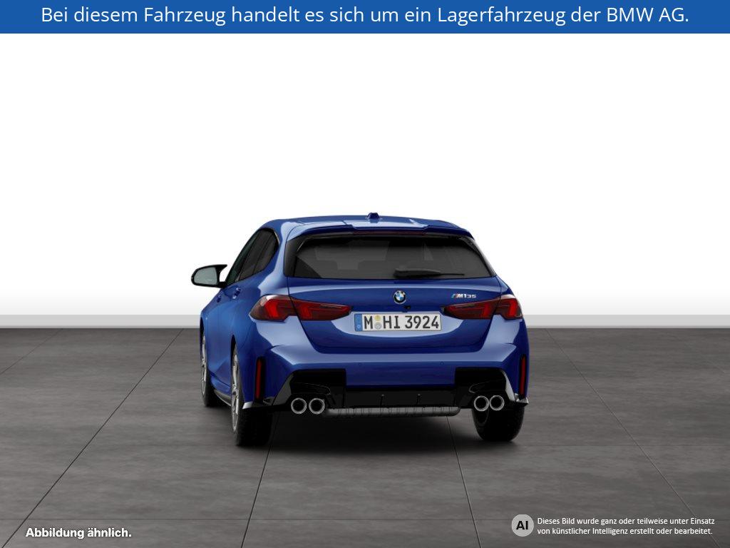 Fahrzeugabbildung BMW M135 xDrive
