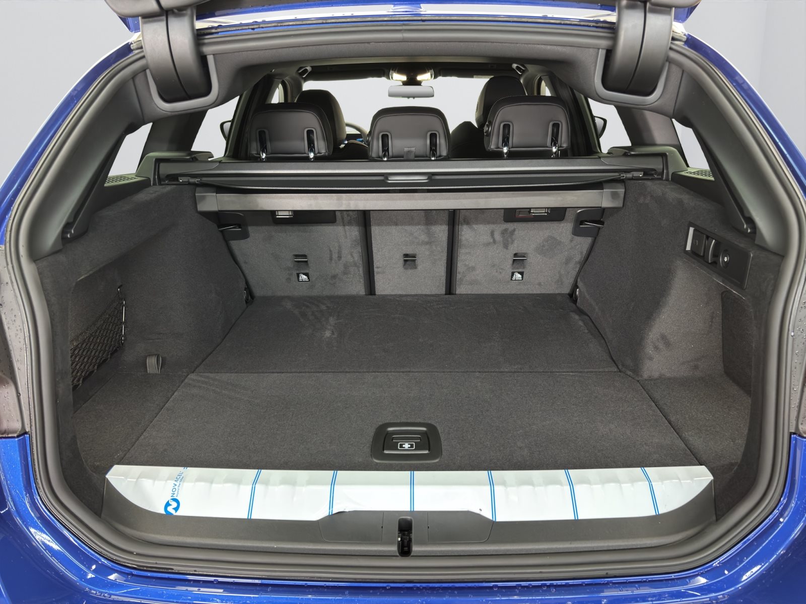 Fahrzeugabbildung BMW 330e Touring [M Sport, AHK, ACC, RFK, SHZ, HiFi]