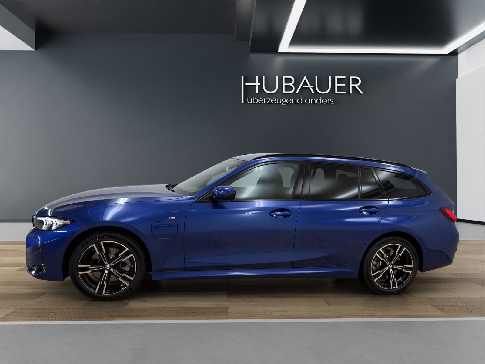 Fahrzeugabbildung BMW 330e Touring [M Sport, AHK, ACC, RFK, SHZ, HiFi]