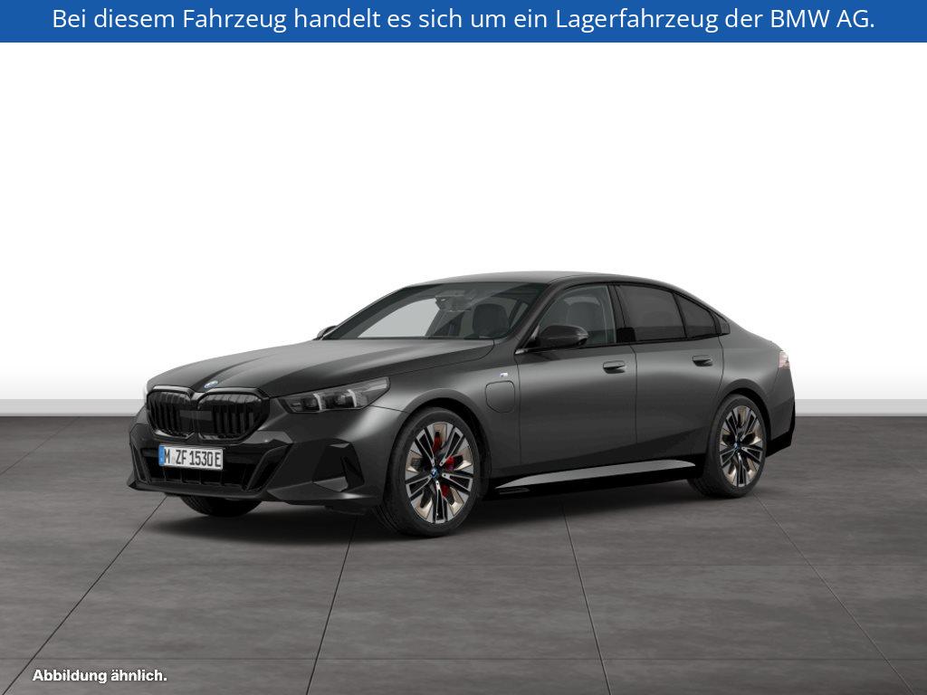 BMW 550e xDrive Limousine