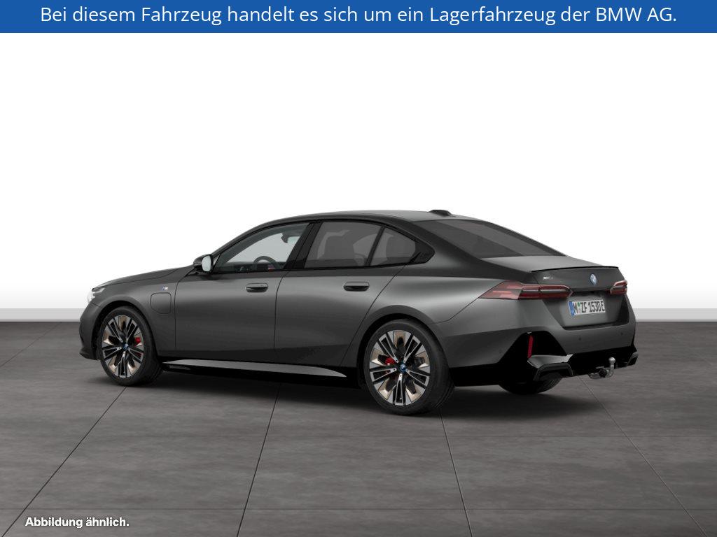 Fahrzeugabbildung BMW 550e xDrive Limousine
