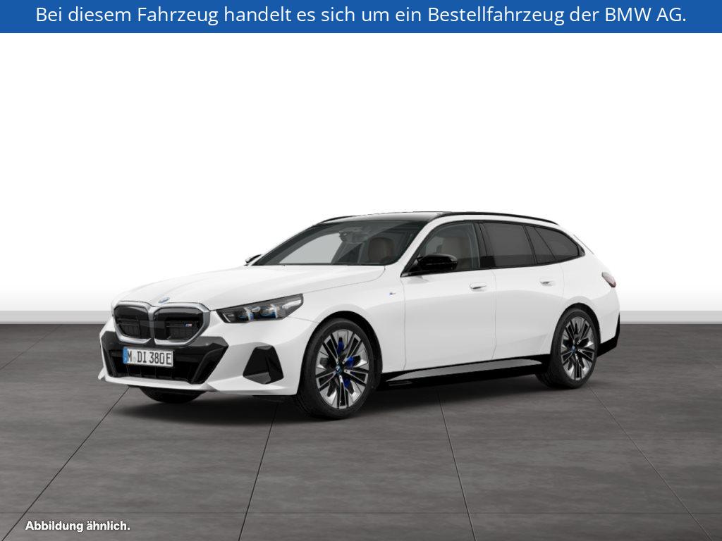 BMW i5 M60 xDrive Touring