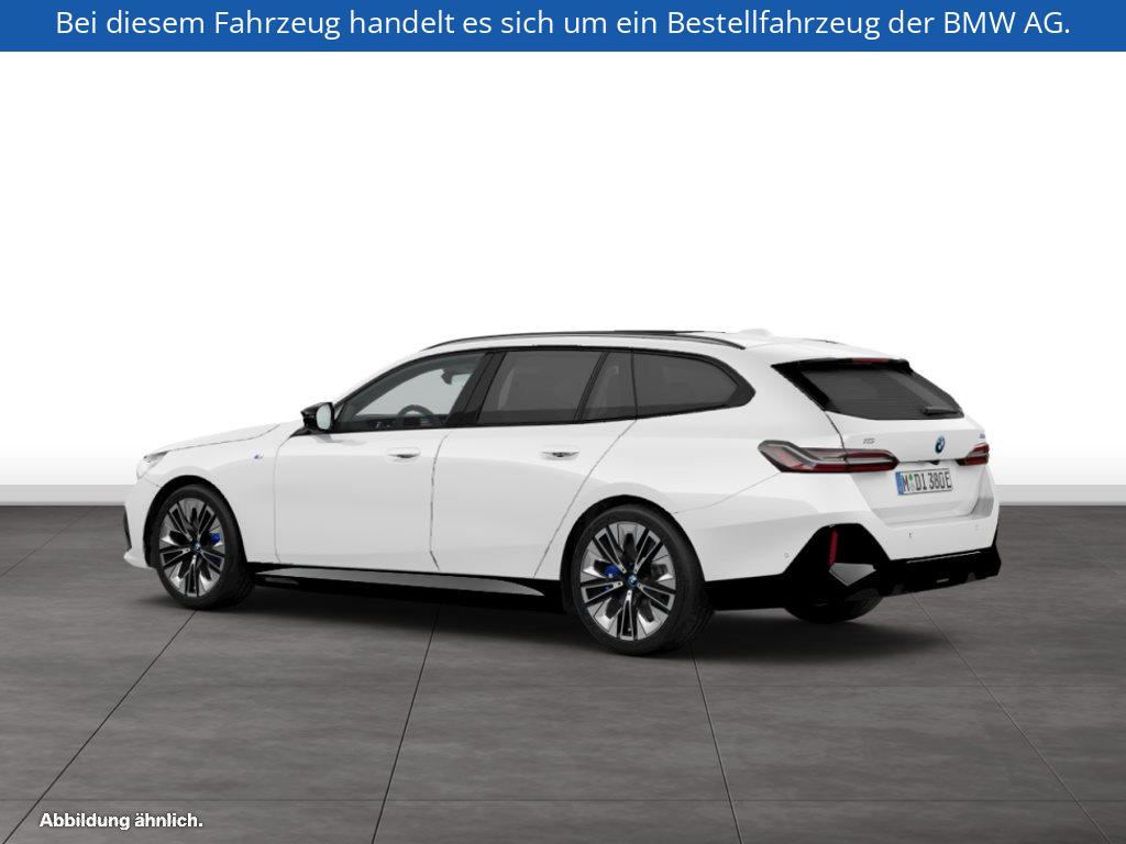 Fahrzeugabbildung BMW i5 M60 xDrive Touring