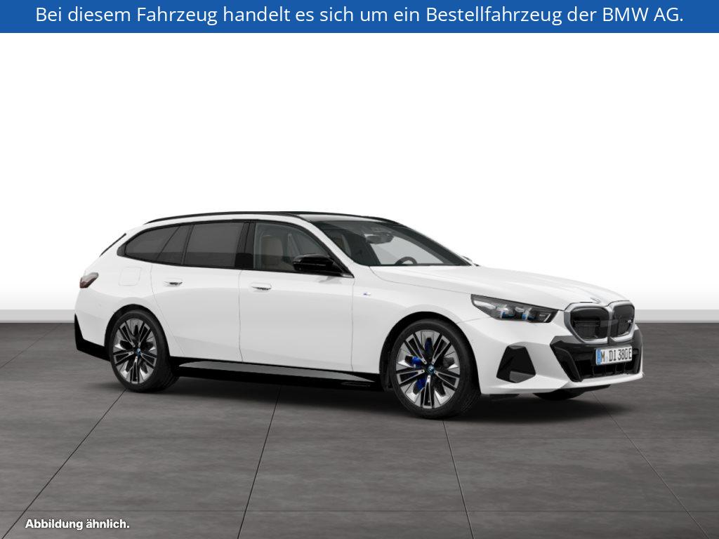 Fahrzeugabbildung BMW i5 M60 xDrive Touring