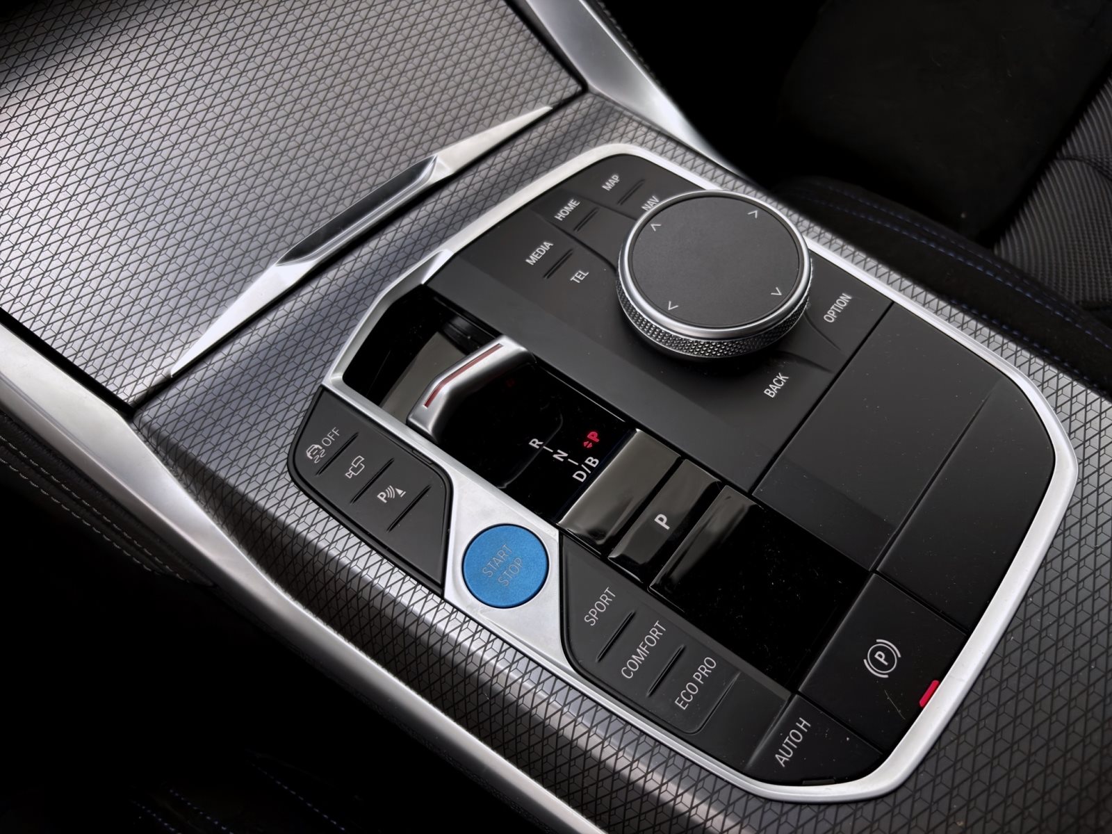 Fahrzeugabbildung BMW i4 xDrive40 Gran Coupé [M Sport, HUD, DA Prof.]