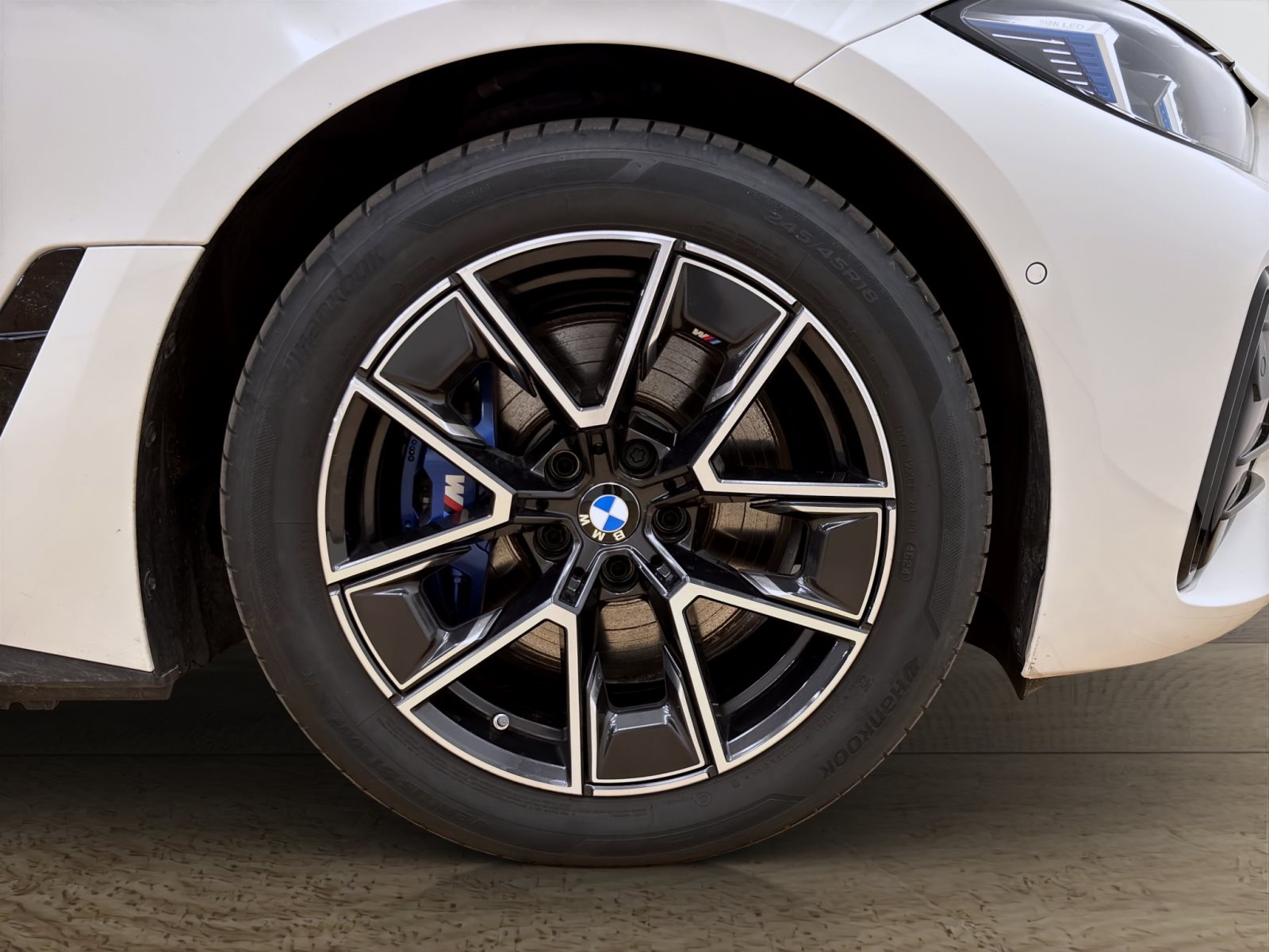 Fahrzeugabbildung BMW i4 xDrive40 Gran Coupé [M Sport, HUD, DA Prof.]