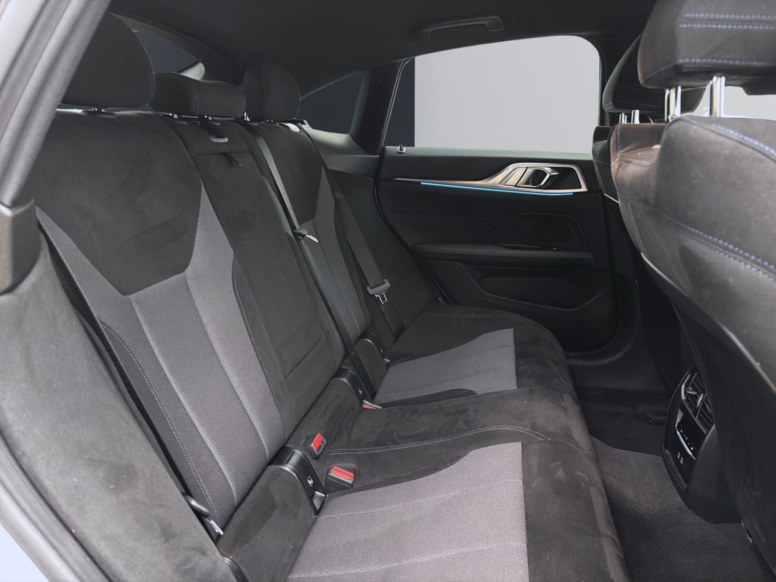 Fahrzeugabbildung BMW i4 xDrive40 Gran Coupé [M Sport, HUD, DA Prof.]