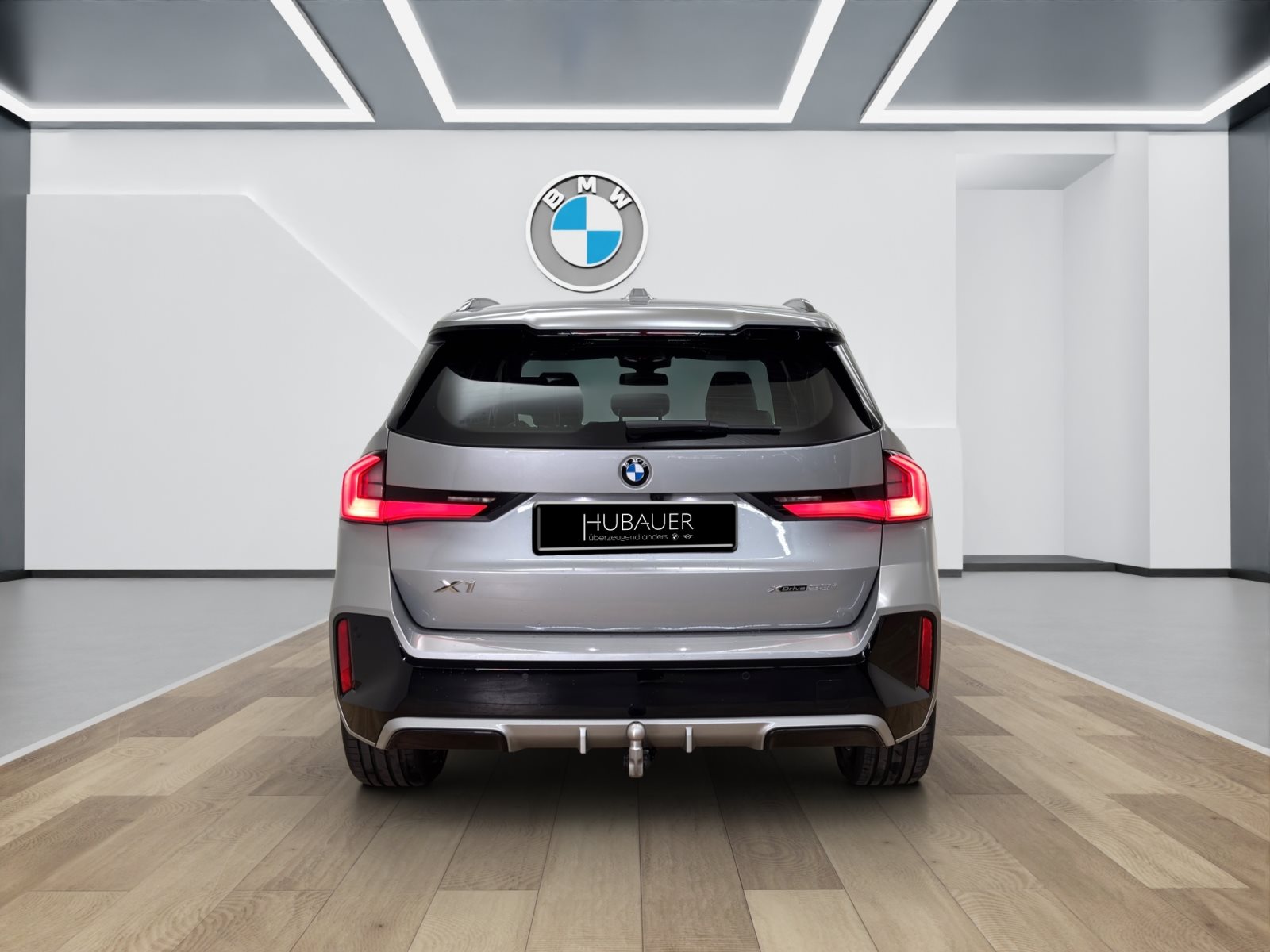 Fahrzeugabbildung BMW X1 xDrive23i [M Sport, HUD, AHK, ACC, Sitze elektr.]