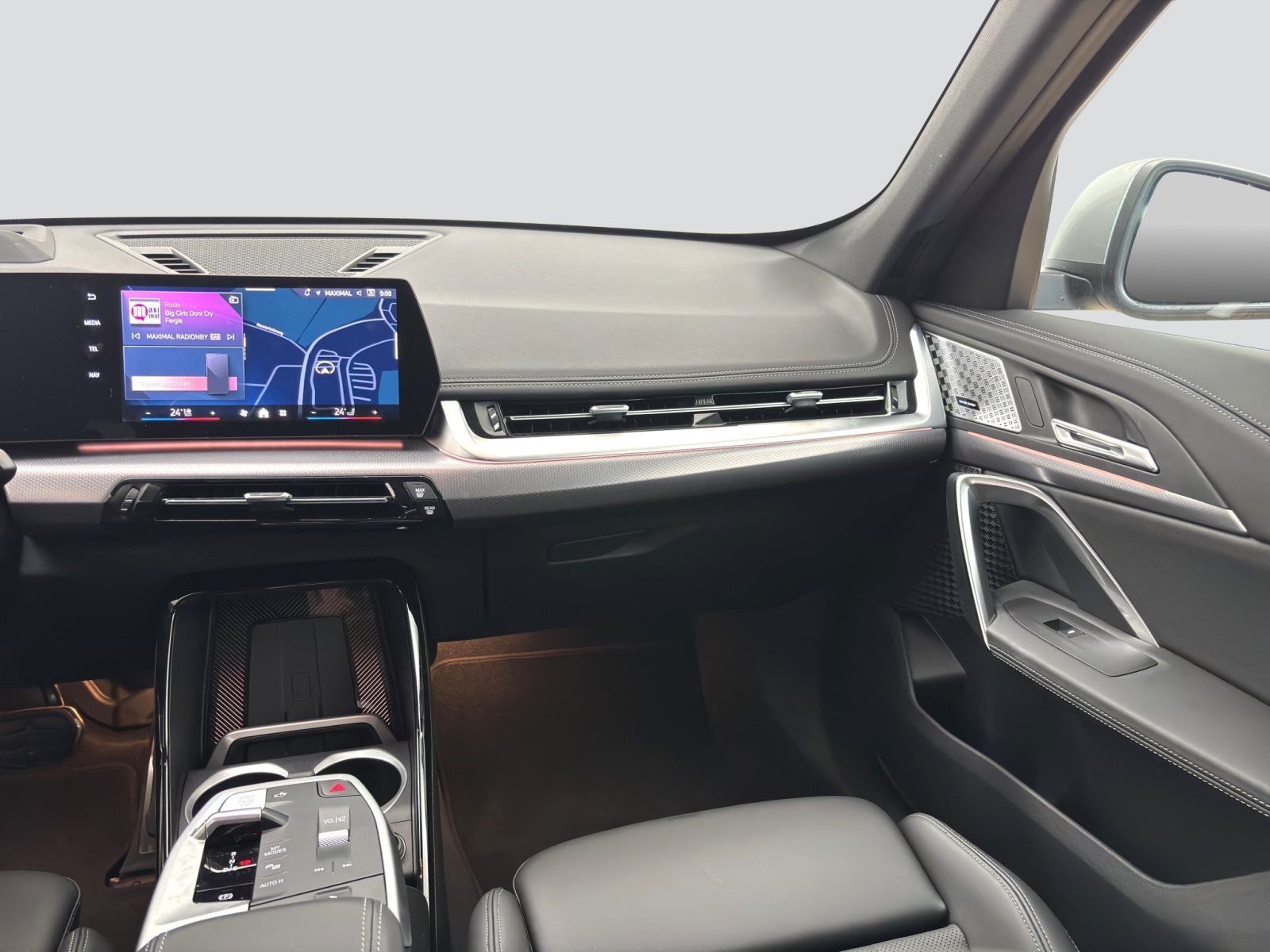 Fahrzeugabbildung BMW X1 xDrive23i [M Sport, HUD, AHK, ACC, Sitze elektr.]