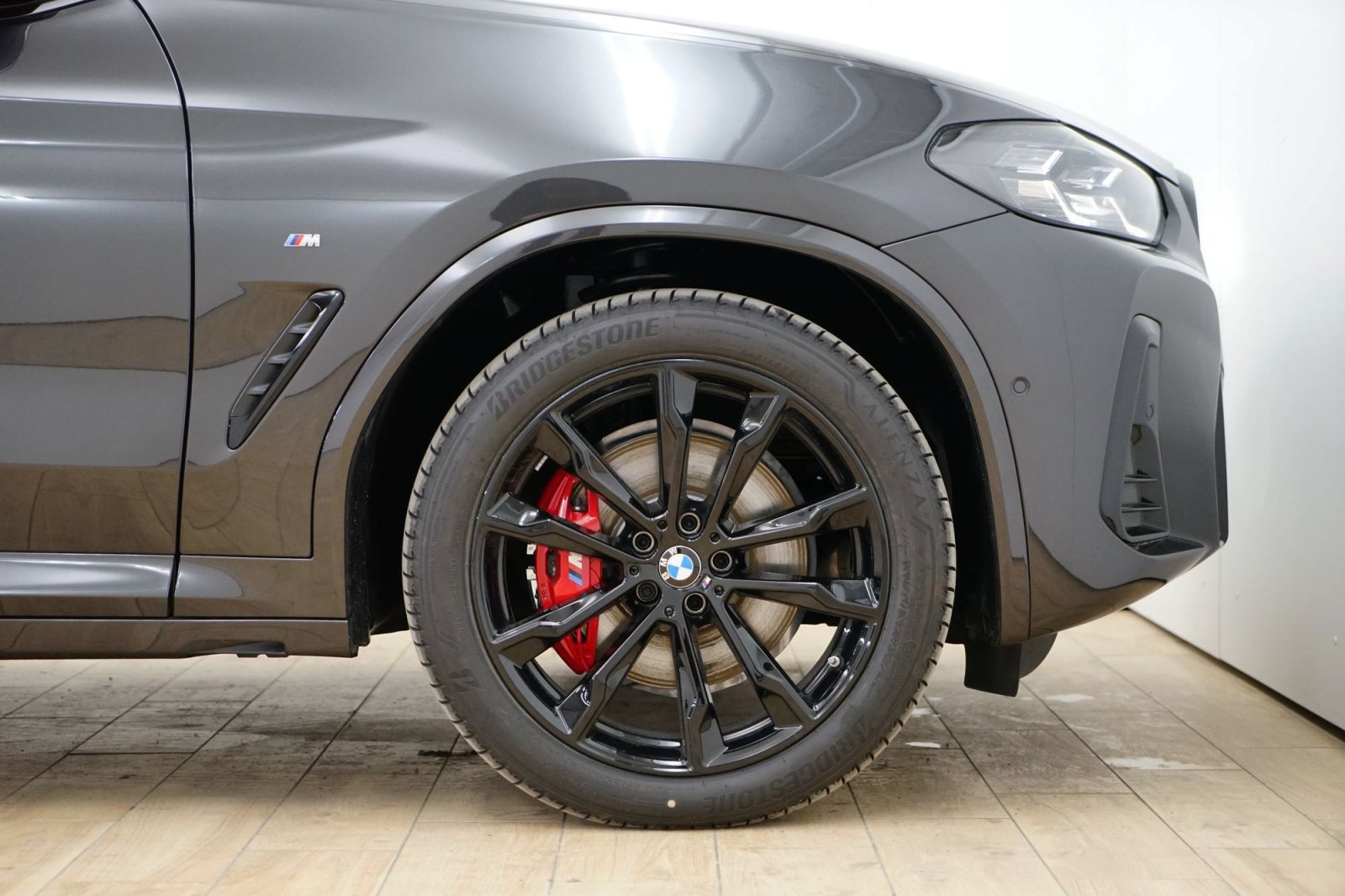 Fahrzeugabbildung BMW X4 xDrive30d [M Sport, HUD, AHK, ACC, GSD, RFK]