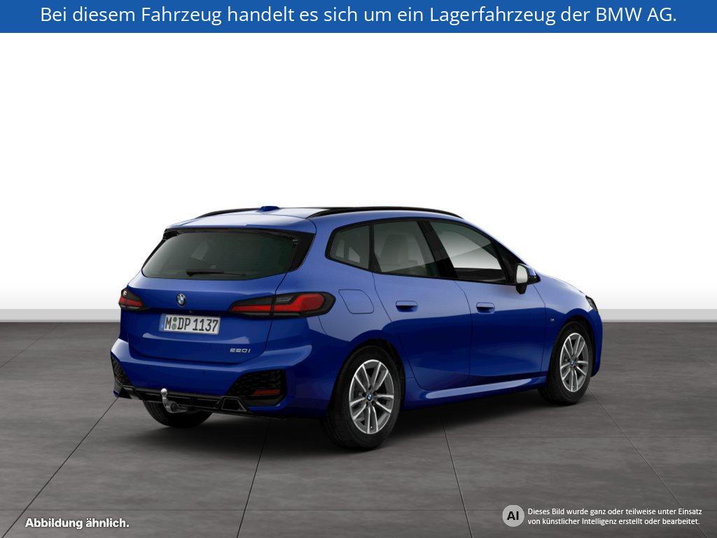 Fahrzeugabbildung BMW 220i Active Tourer
