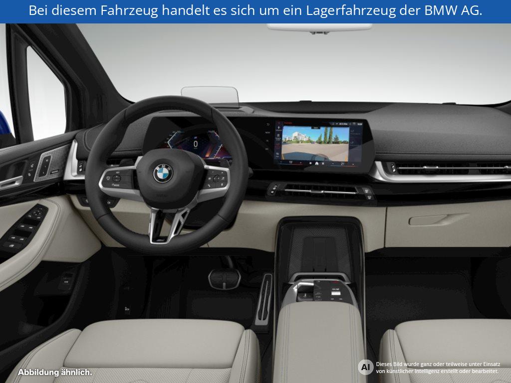 Fahrzeugabbildung BMW 220i Active Tourer