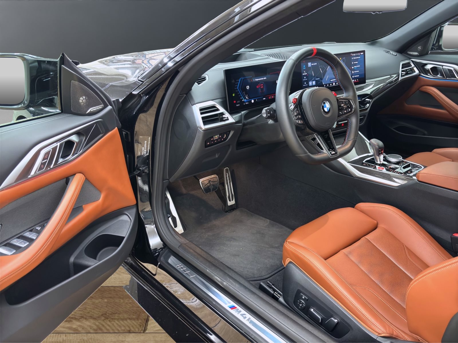 Fahrzeugabbildung BMW M4 Competition MxDrive Cabrio [M Drivers, 360°]