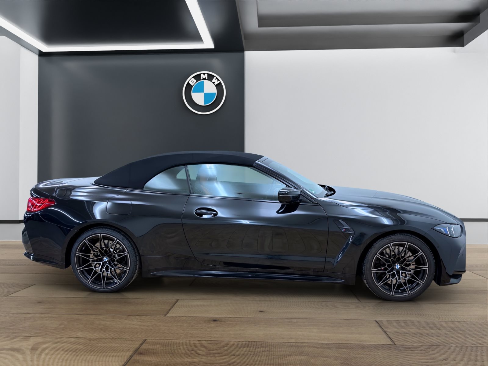 Fahrzeugabbildung BMW M4 Competition MxDrive Cabrio [M Drivers, 360°]