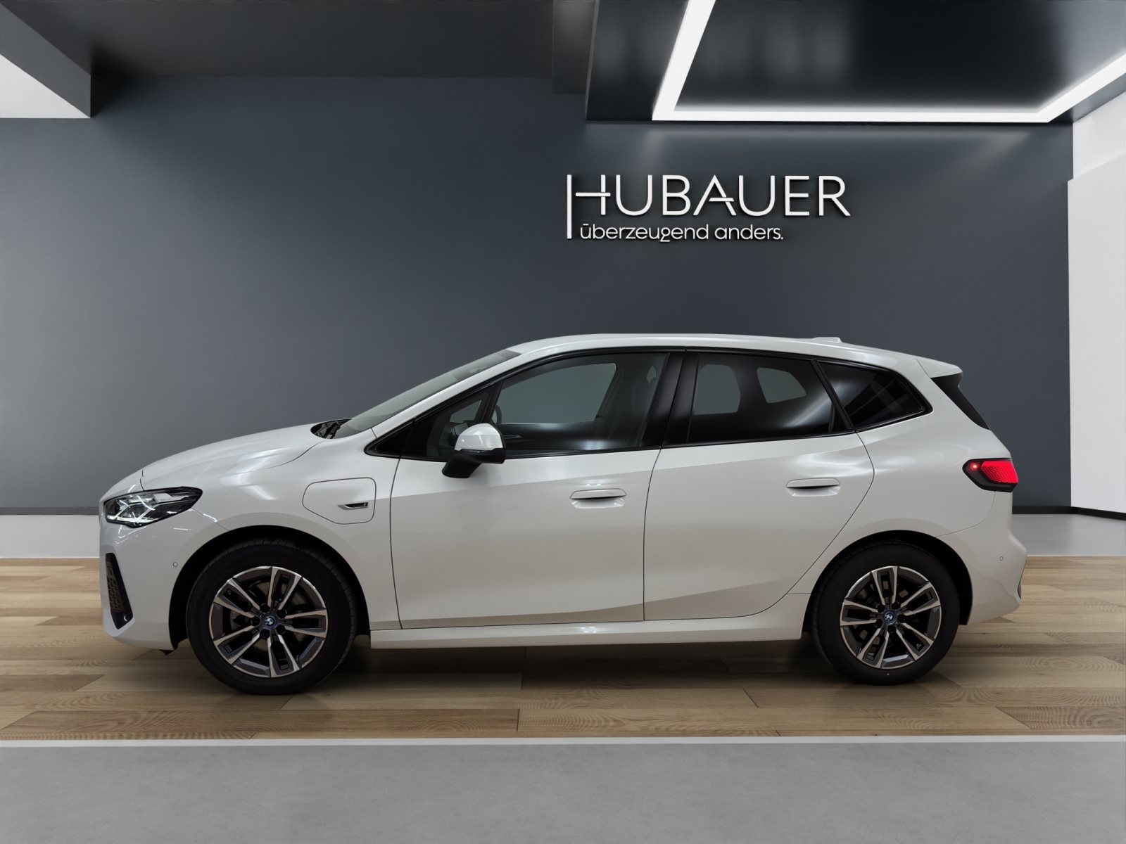 Fahrzeugabbildung BMW 225e xDrive Active Tourer [M Sport, ACC, RFK]