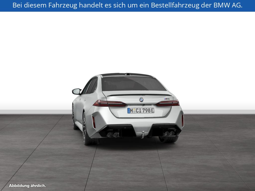 Fahrzeugabbildung BMW M5 Limousine