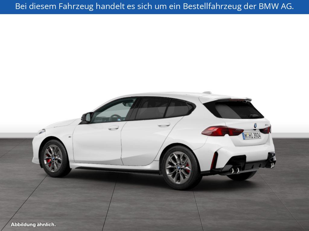 Fahrzeugabbildung BMW M135 xDrive