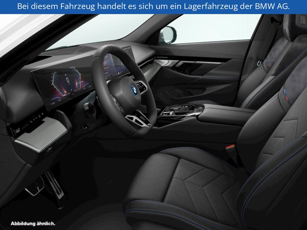 Fahrzeugabbildung BMW i5 xDrive40 Touring