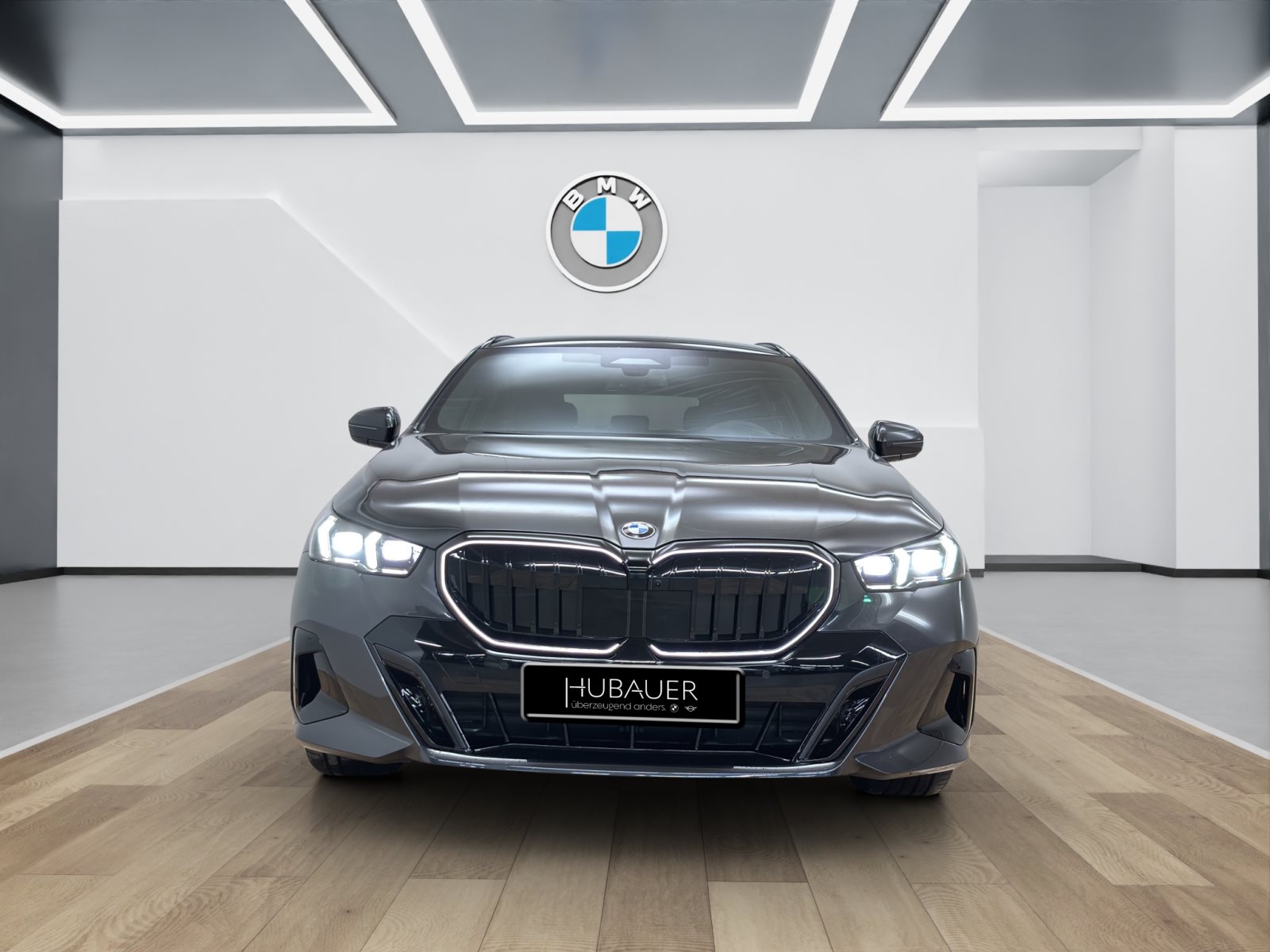 Fahrzeugabbildung BMW 520d xDrive Touring [M Sport Pro, HUD, AHK, ACC, h&k Sound]