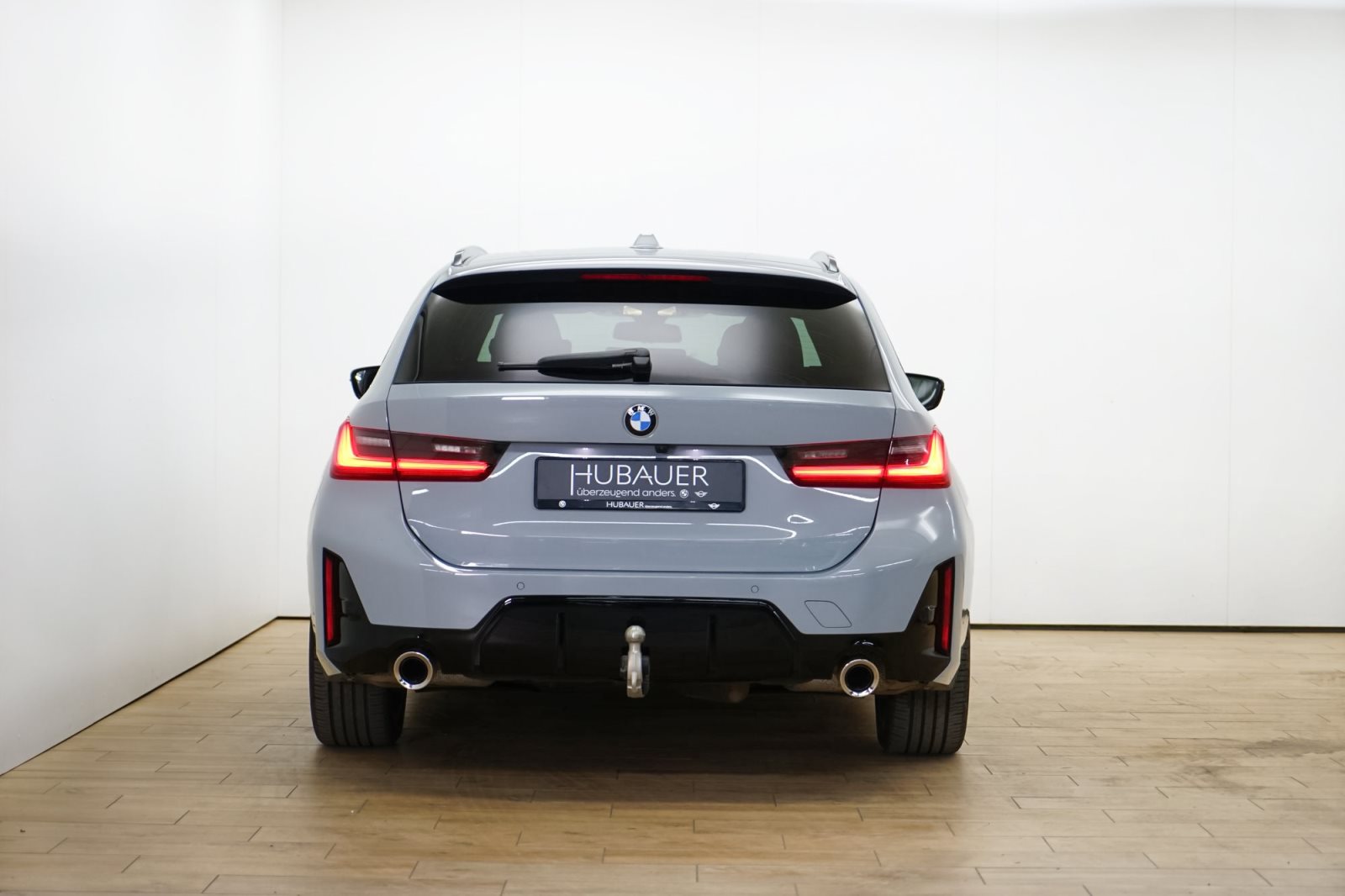 Fahrzeugabbildung BMW 320d Touring [M Sport, AHK, ACC, RFK, SHZ]