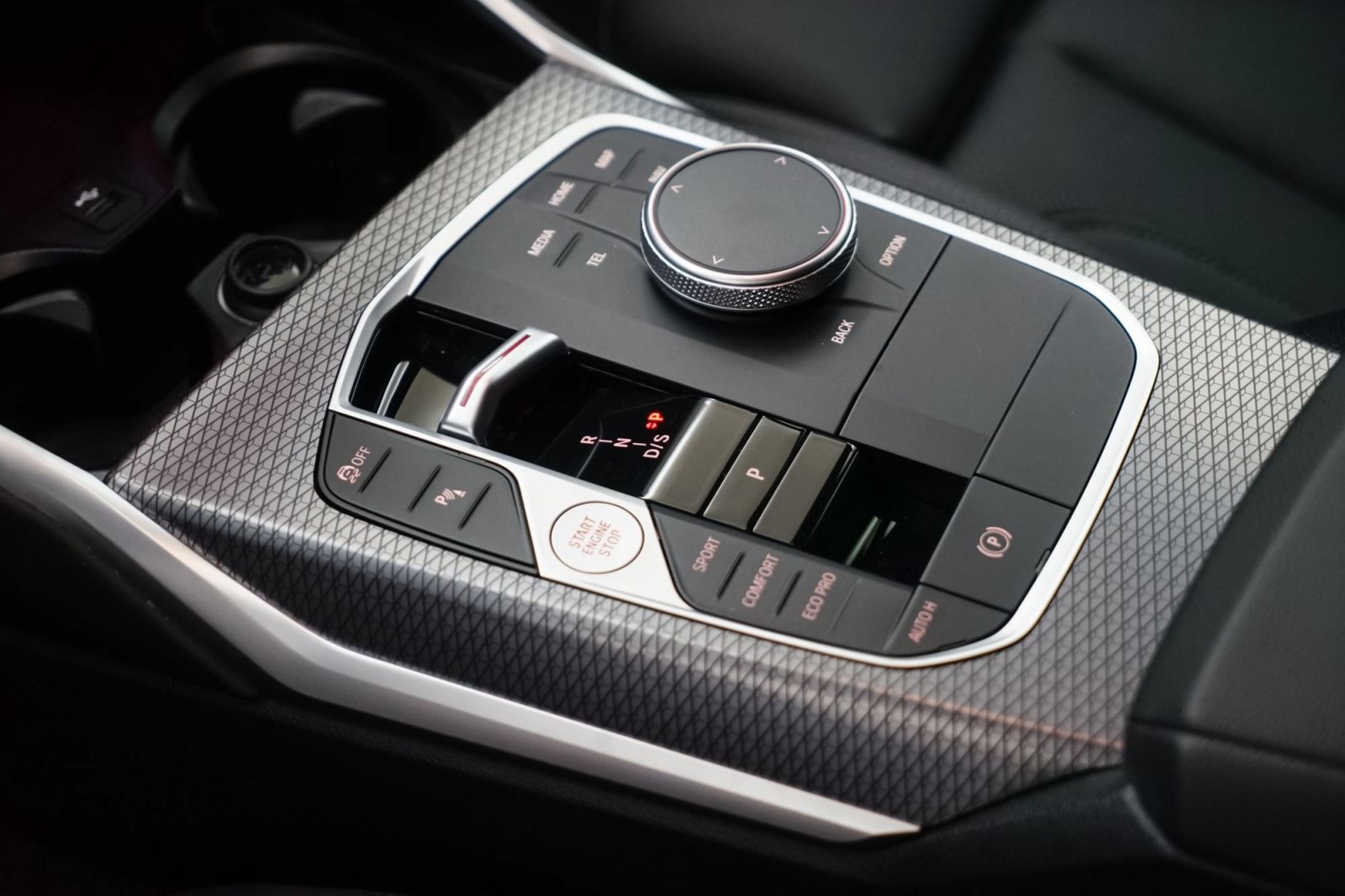 Fahrzeugabbildung BMW 320d Touring [M Sport, AHK, ACC, RFK, SHZ]
