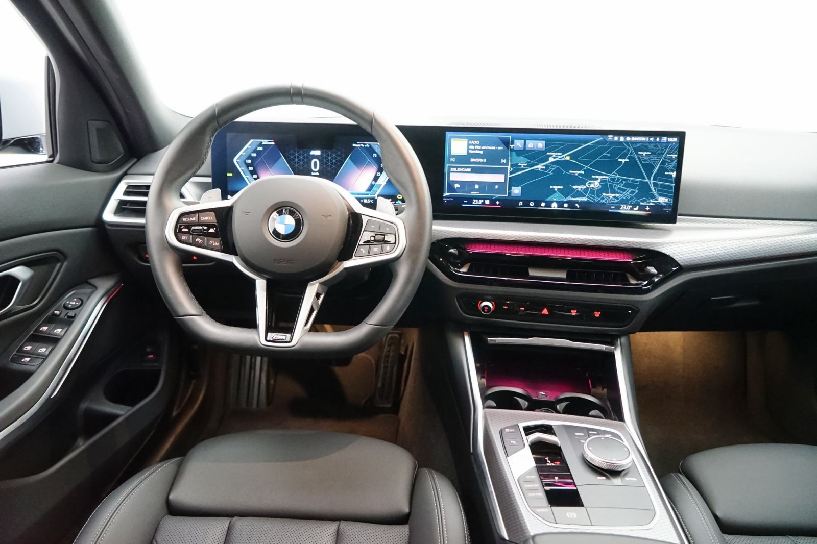 Fahrzeugabbildung BMW 320d Touring [M Sport, AHK, ACC, RFK, SHZ]