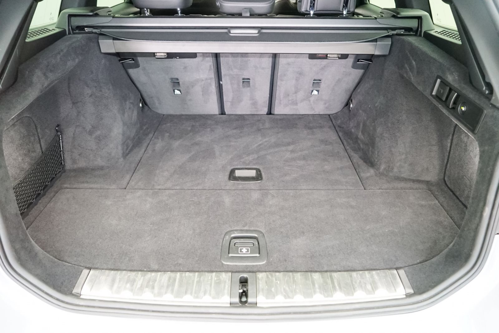 Fahrzeugabbildung BMW 320d Touring [M Sport, AHK, ACC, RFK, SHZ]
