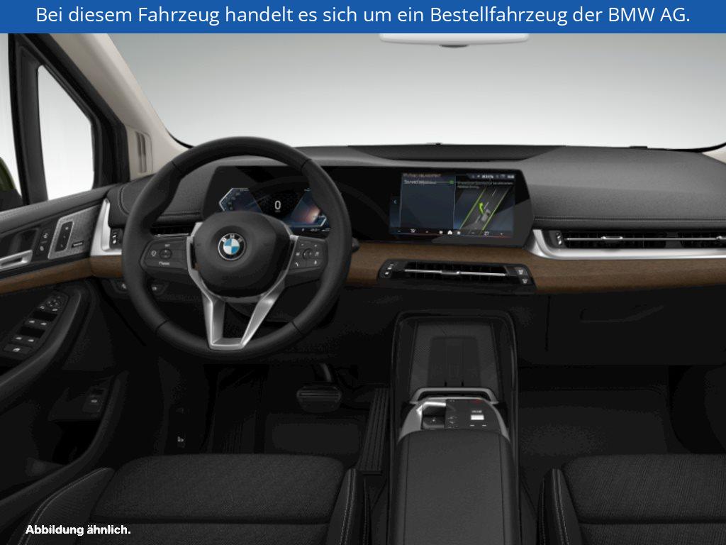 Fahrzeugabbildung BMW 220i Active Tourer
