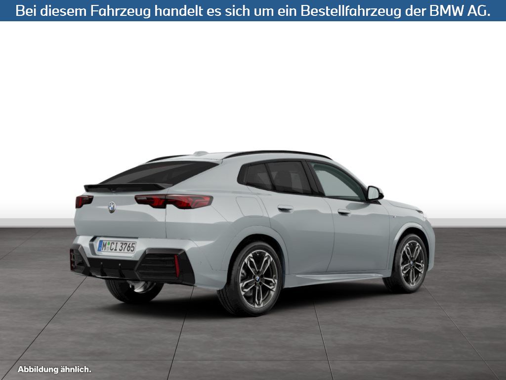 Fahrzeugabbildung BMW X2 sDrive18d