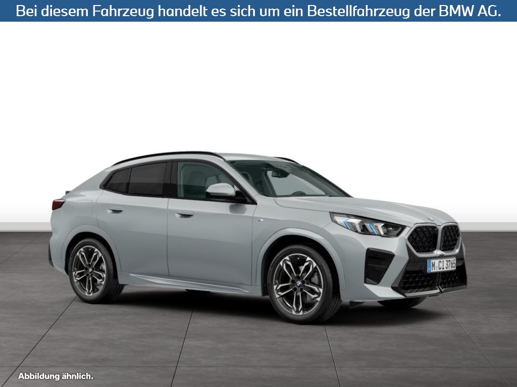 Fahrzeugabbildung BMW X2 sDrive18d