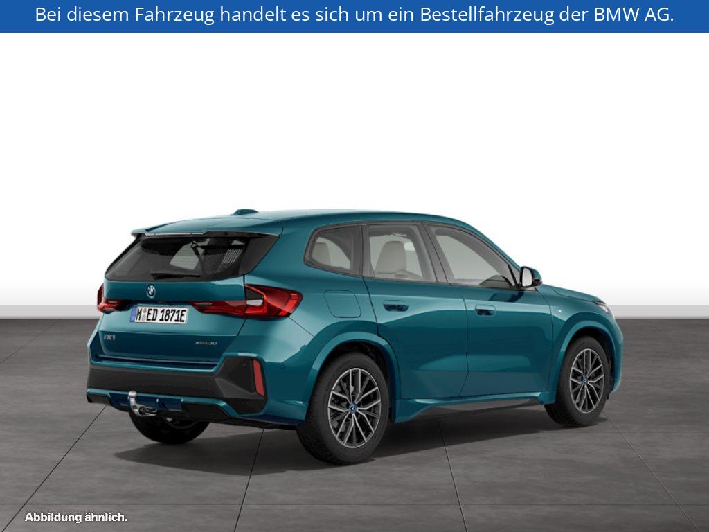 Fahrzeugabbildung BMW iX1 xDrive30