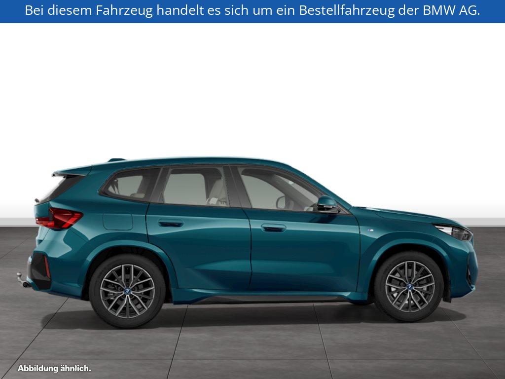 Fahrzeugabbildung BMW iX1 xDrive30