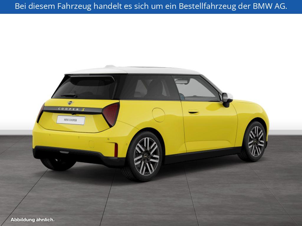 Fahrzeugabbildung MINI Cooper SE
