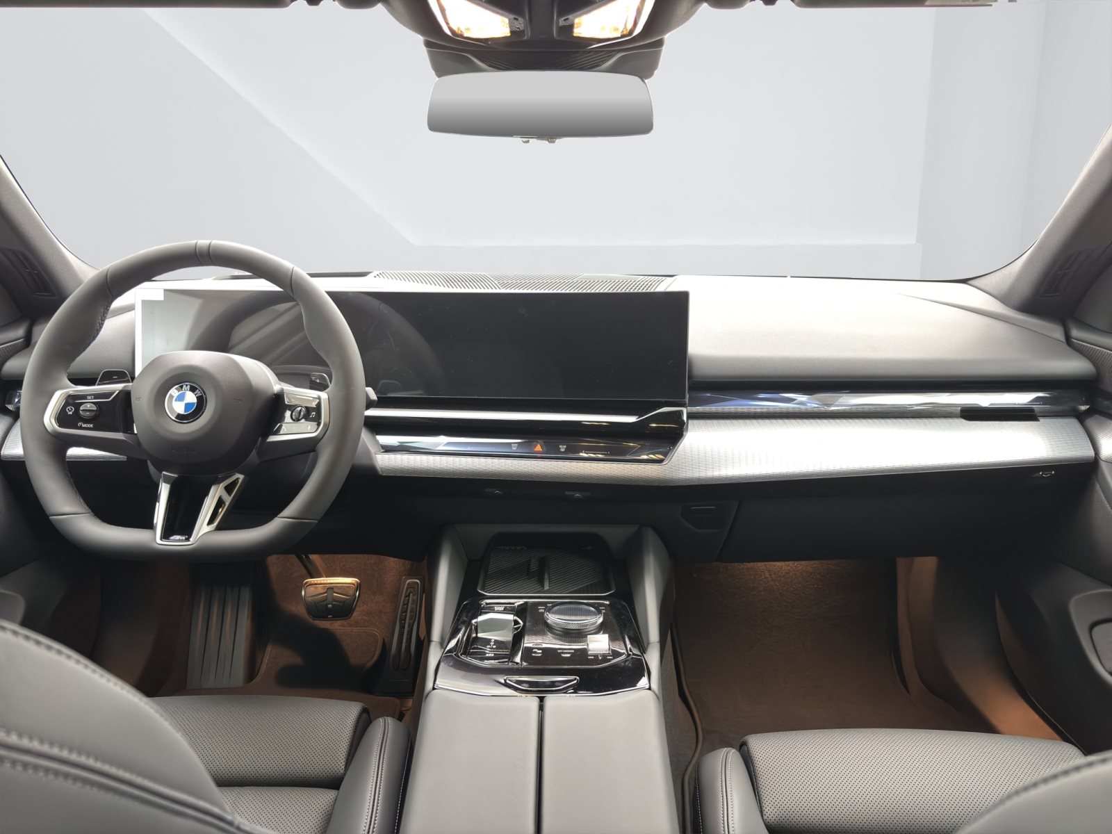 Fahrzeugabbildung BMW 520d xDrive Limousine [M Sport, HUD, ACC, 19 LMR]