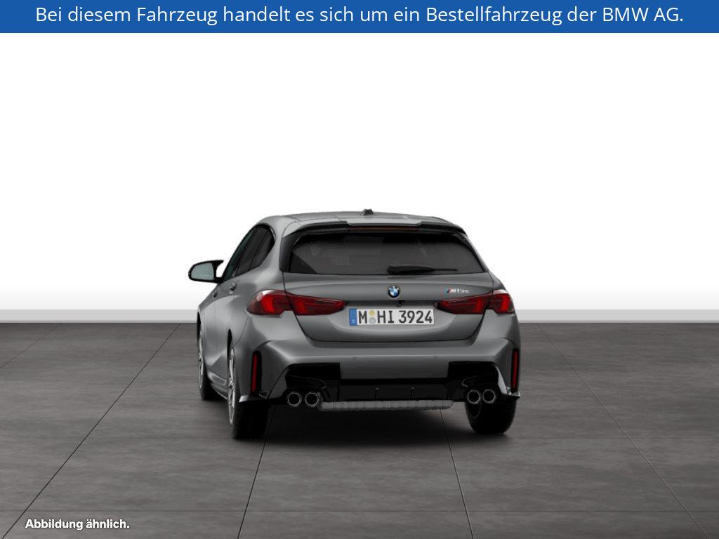 Fahrzeugabbildung BMW M135 xDrive