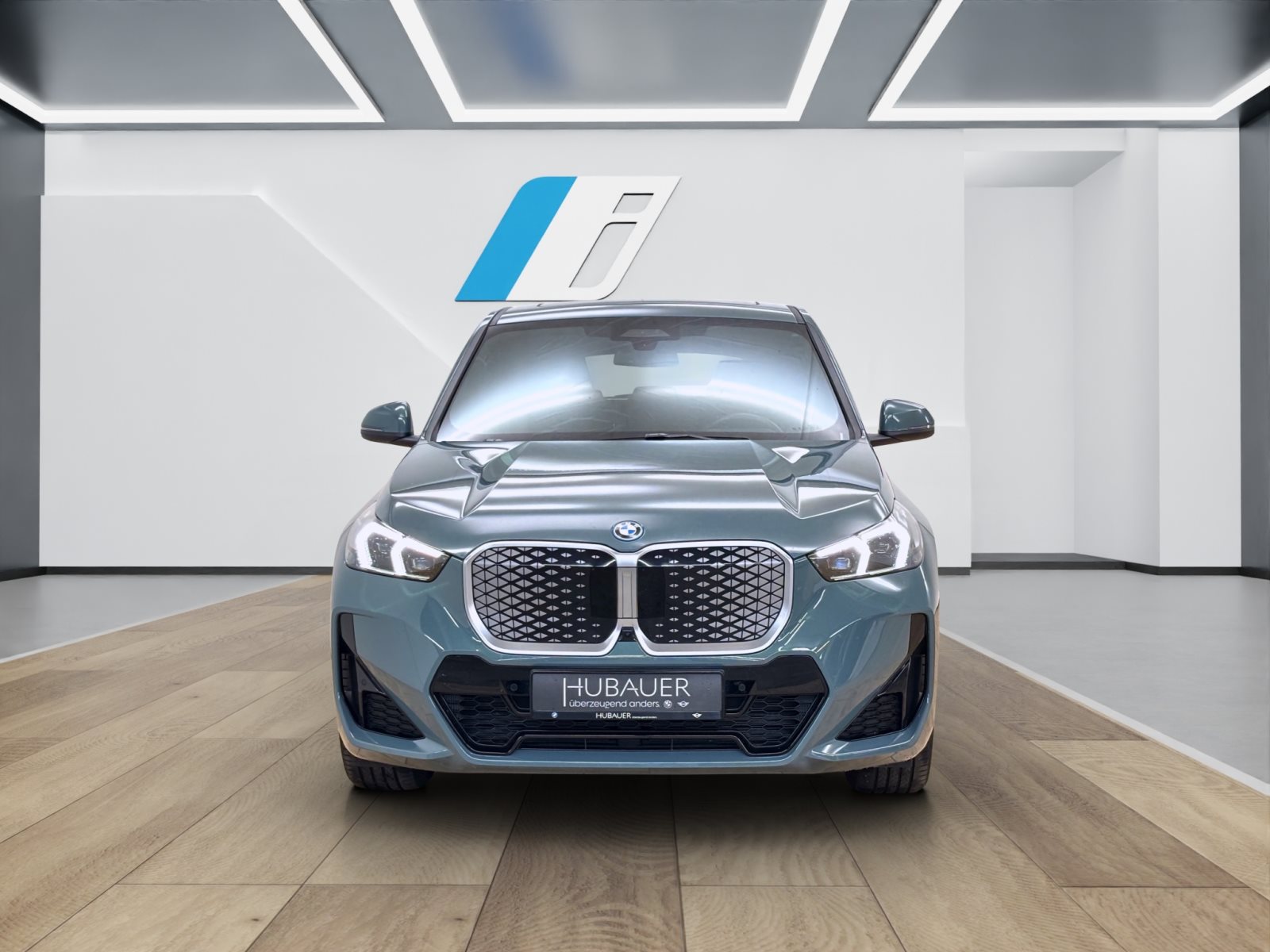 Fahrzeugabbildung BMW iX1 xDrive30 [M Sport, HUD, Pano, HK Sound, AHK]