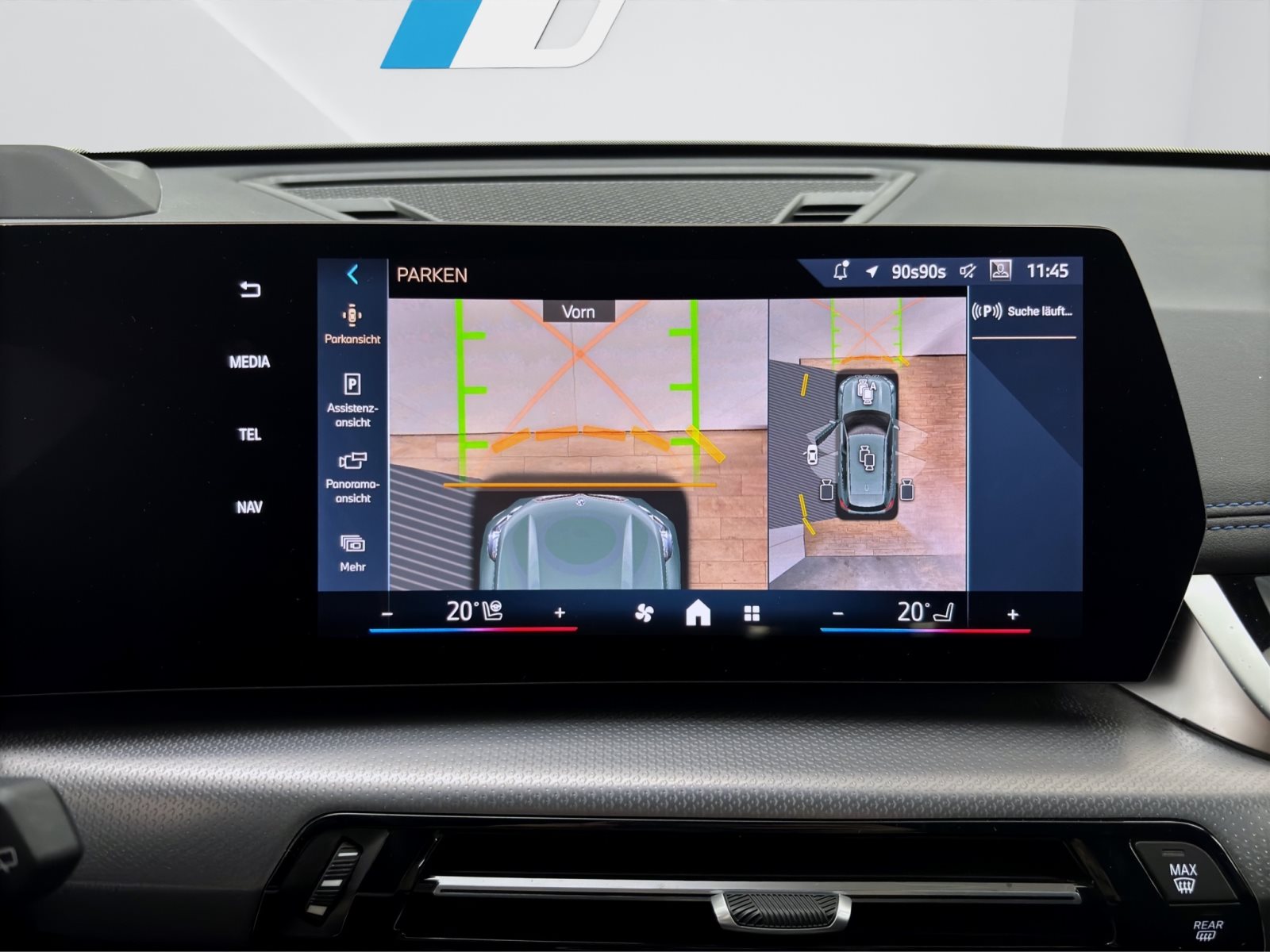 Fahrzeugabbildung BMW iX1 xDrive30 [M Sport, HUD, Pano, HK Sound, AHK]