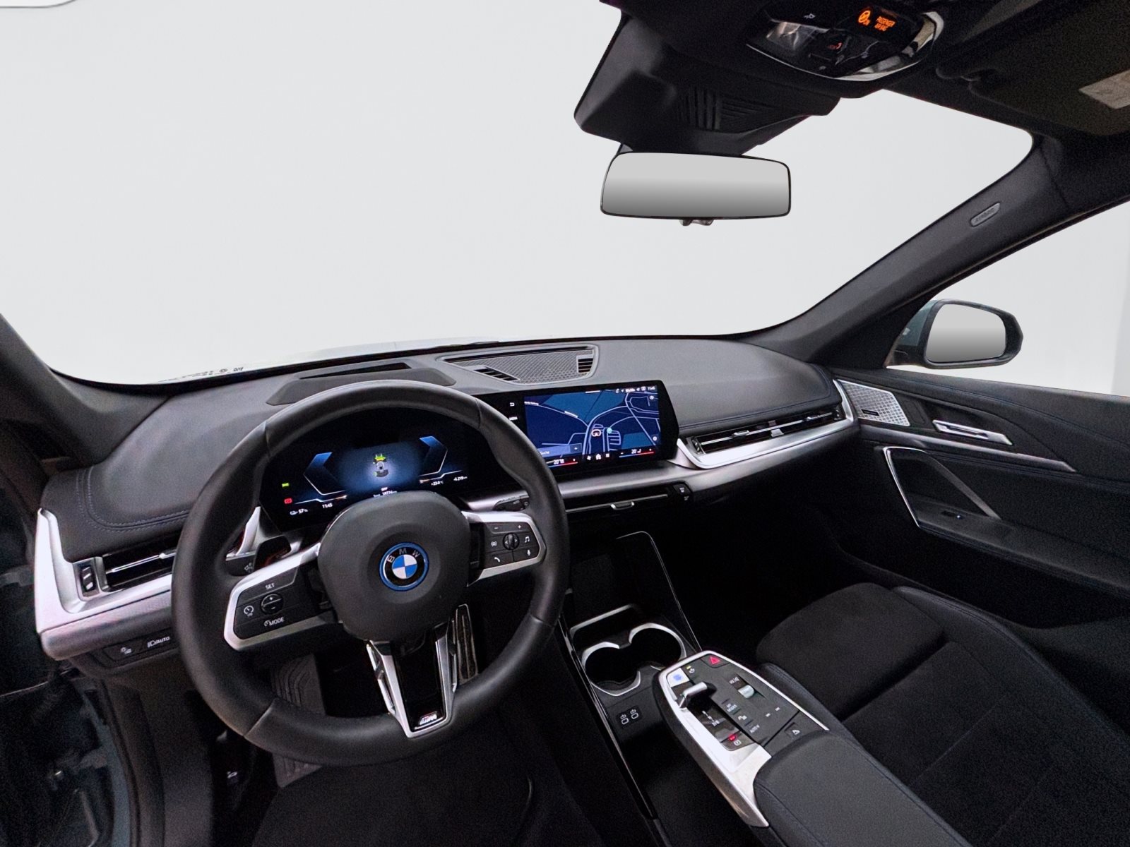 Fahrzeugabbildung BMW iX1 xDrive30 [M Sport, HUD, Pano, HK Sound, AHK]