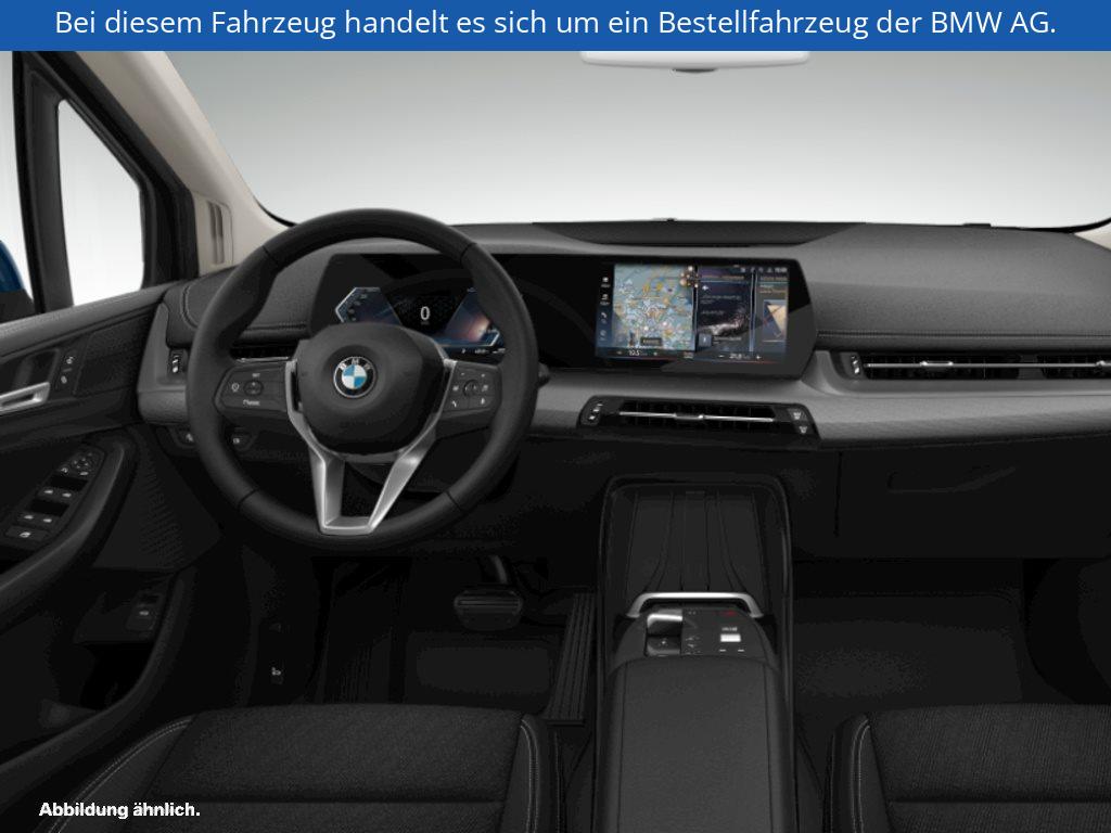 Fahrzeugabbildung BMW 218i Active Tourer