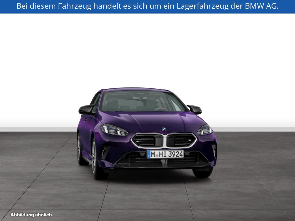 Fahrzeugabbildung BMW M135 xDrive