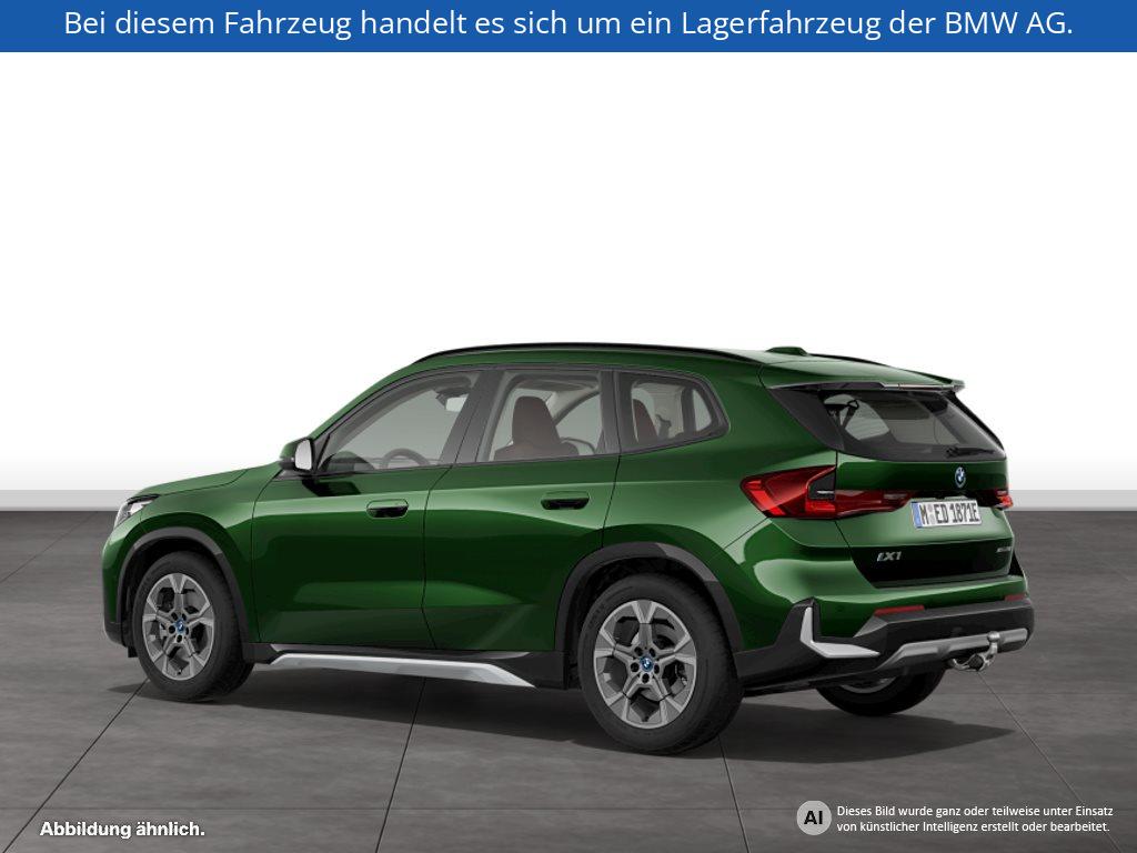 Fahrzeugabbildung BMW iX1 xDrive30