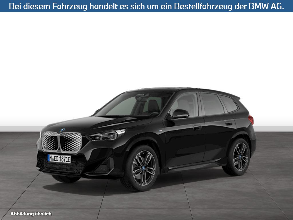 BMW iX1 xDrive30