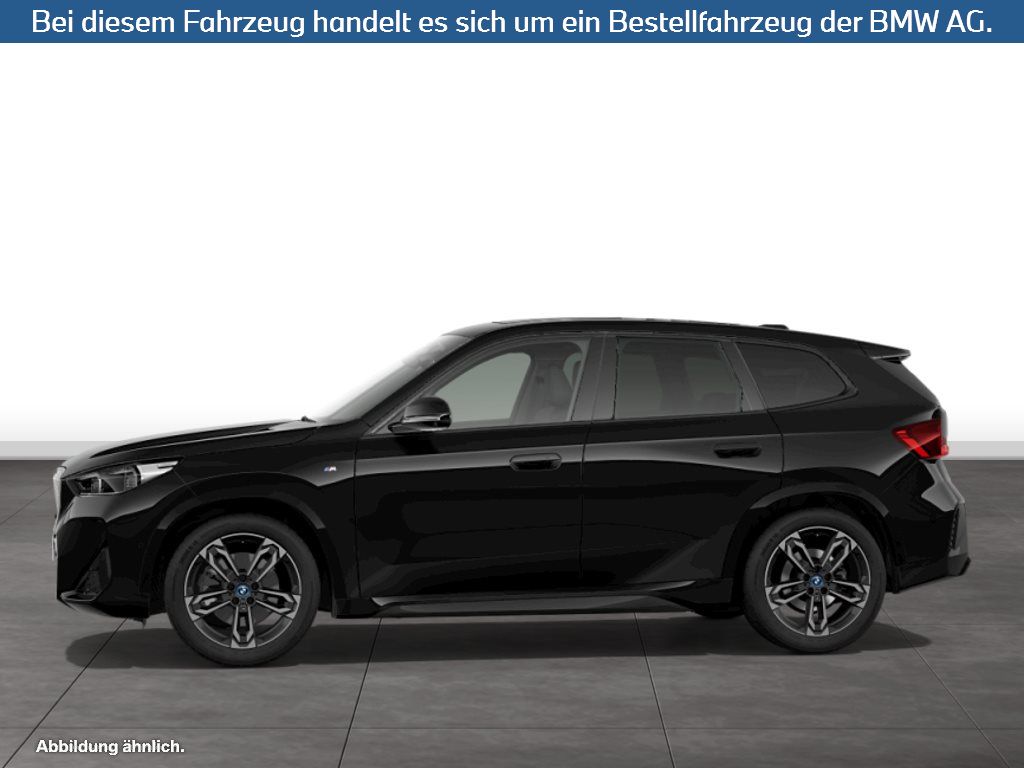 Fahrzeugabbildung BMW iX1 xDrive30
