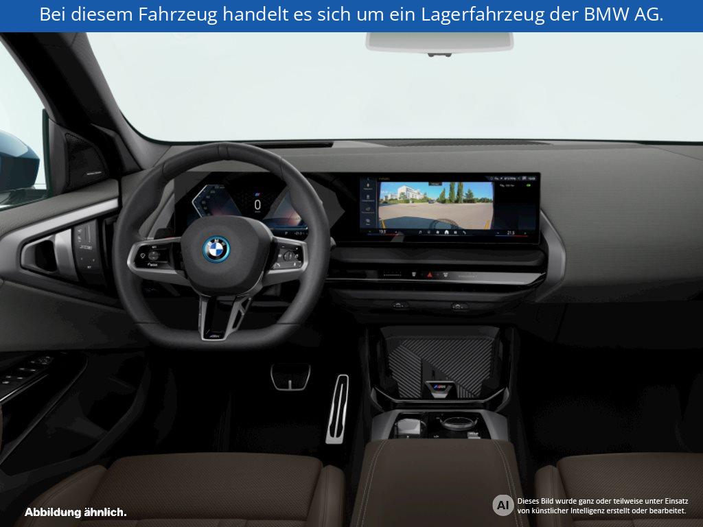 Fahrzeugabbildung BMW X3 30e xDrive