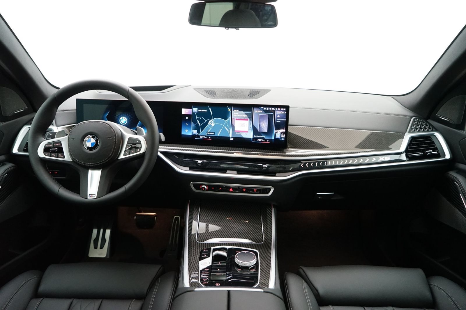 Fahrzeugabbildung BMW X5 xDrive30d [M Sport, HUD, AHK, ACC, GSD, RFK]